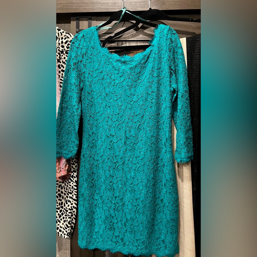 Diane Von Furstenberg Elegant Teal Lace Dress
